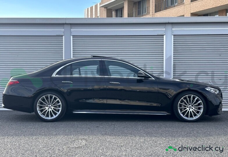 Mercedes S-class Black