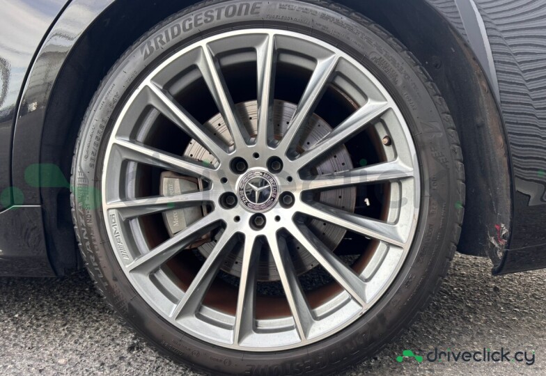 Mercedes S-class Black