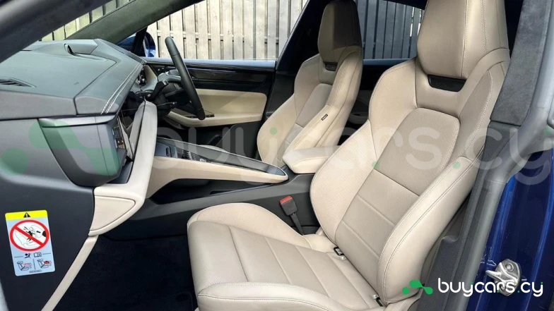 Porsche Macan Синий