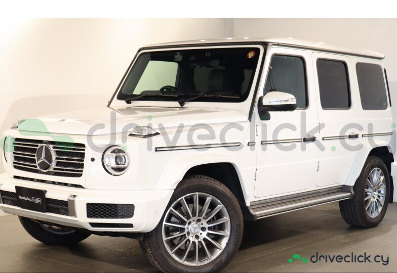 Mercedes G-class White