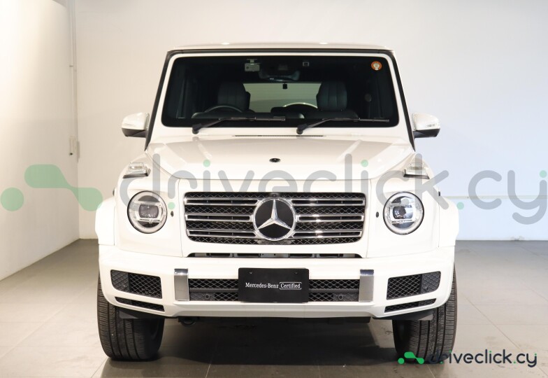 Mercedes G-class White