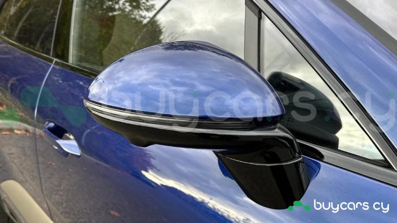 Porsche Macan Синий