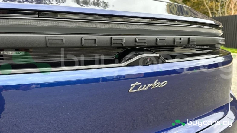 Porsche Macan Синий