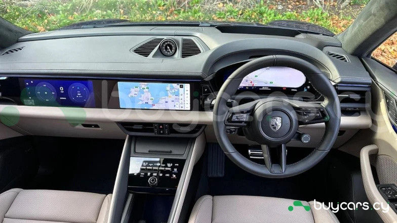 Porsche Macan Синий