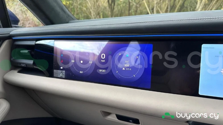 Porsche Macan Синий