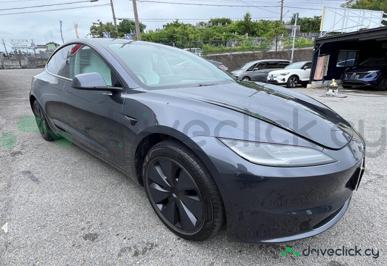 Tesla Model 3 Grey