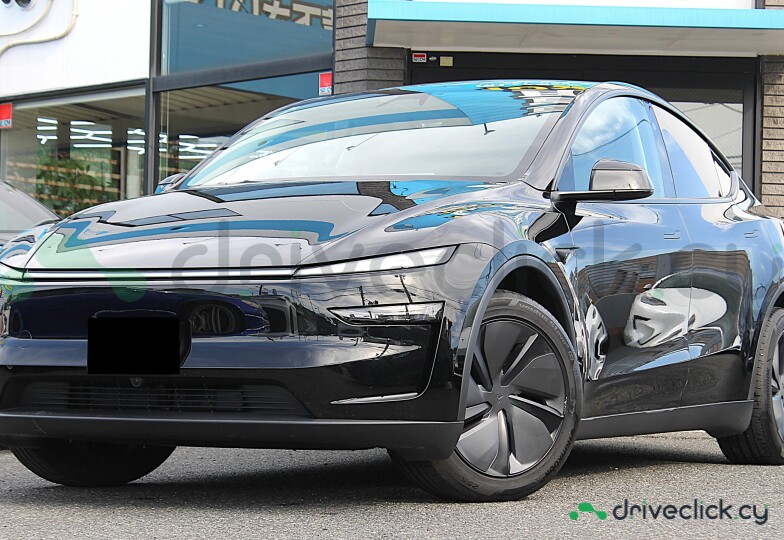 Tesla Model Y Black