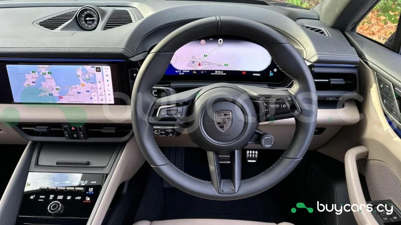 Porsche Macan Синий