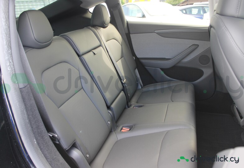 Tesla Model Y Black