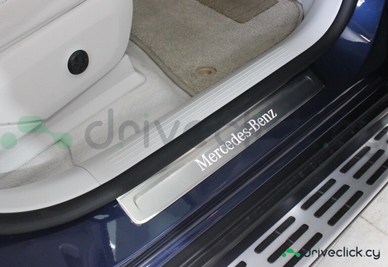 Mercedes EQE SUV Blue