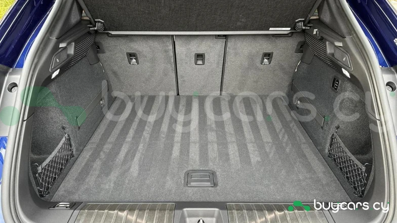 Porsche Macan Синий