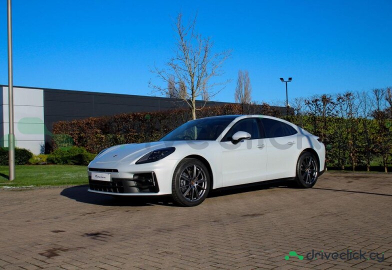 Porsche Panamera Grey