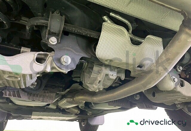 Land Rover Defender White