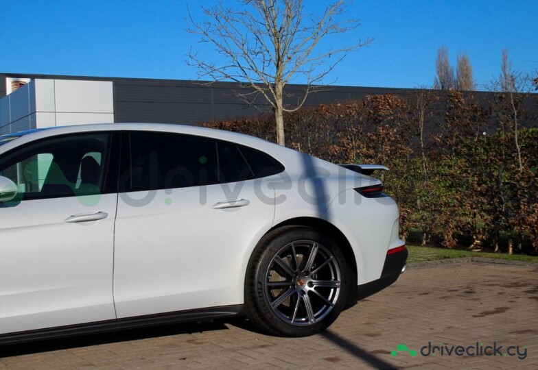 Porsche Panamera Grey