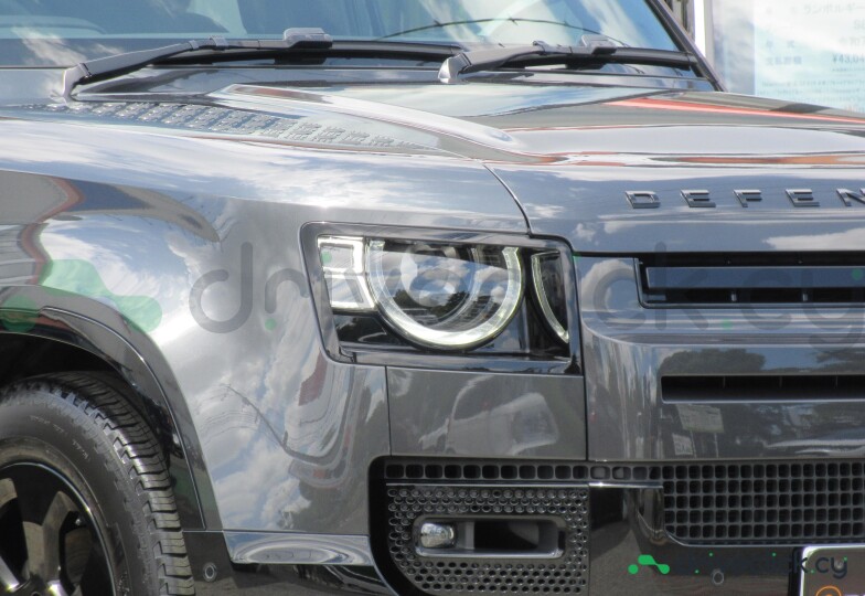 Land Rover Defender Grey