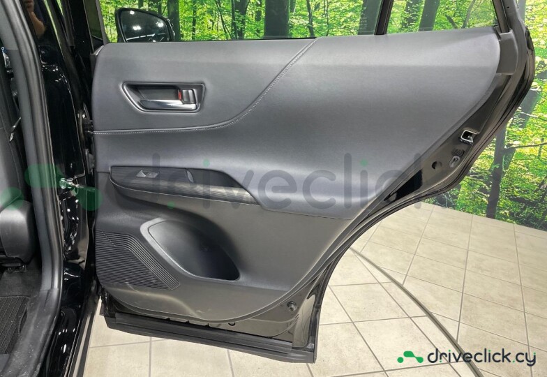 Toyota Harrier Black