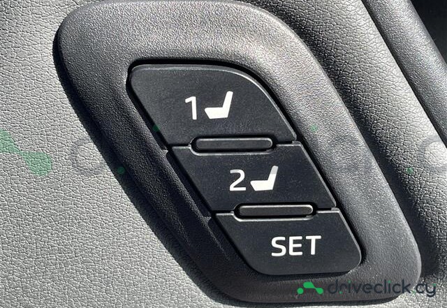 Toyota Harrier Black