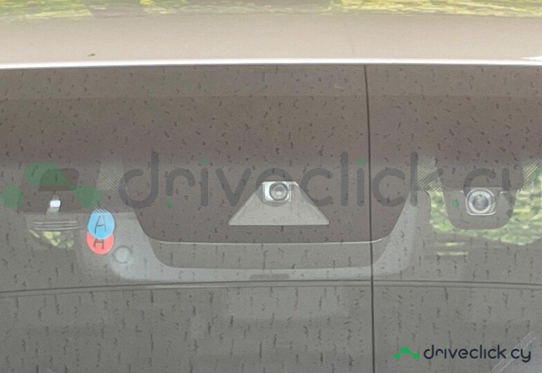Toyota Harrier White