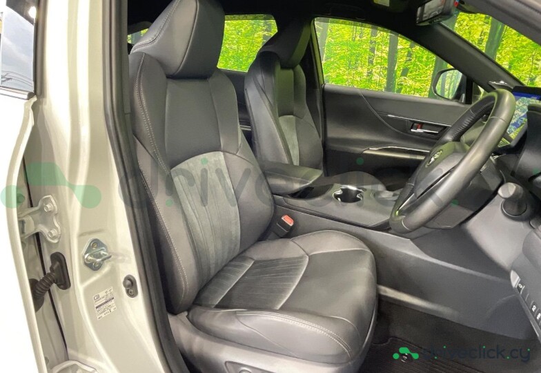 Toyota Harrier White