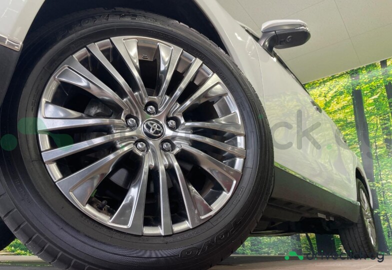Toyota Harrier White