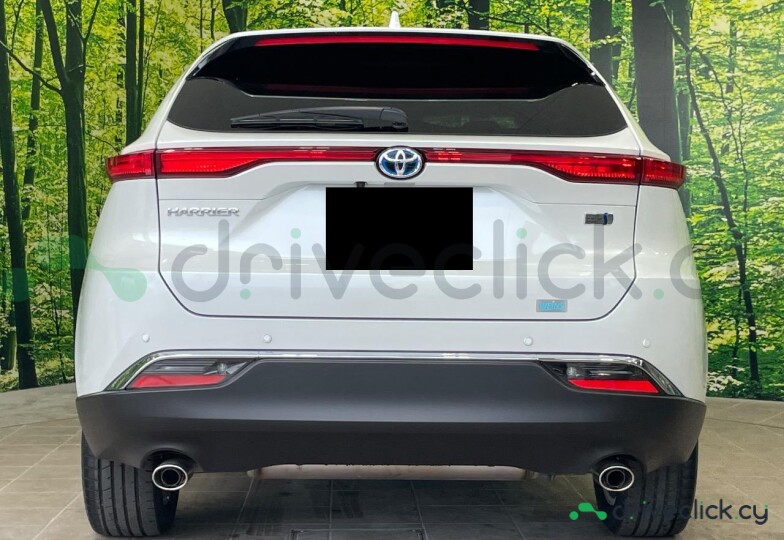 Toyota Harrier White