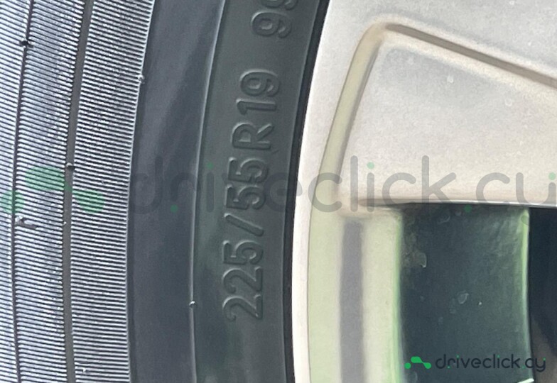 Toyota Harrier White