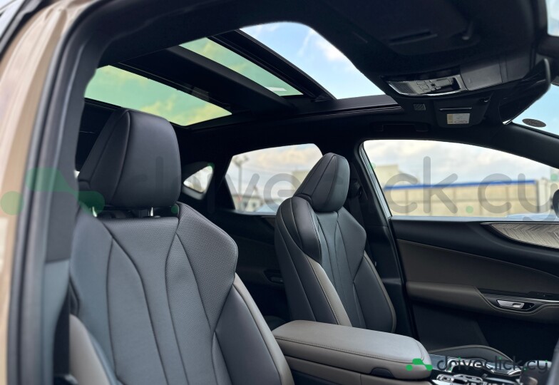 Lexus NX Beige