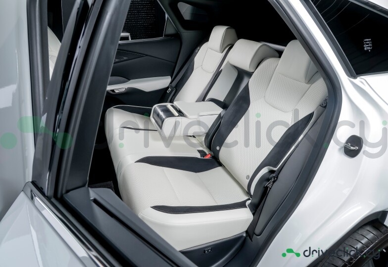 Lexus RX White