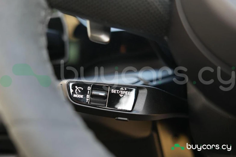 Porsche Cayenne Желтый