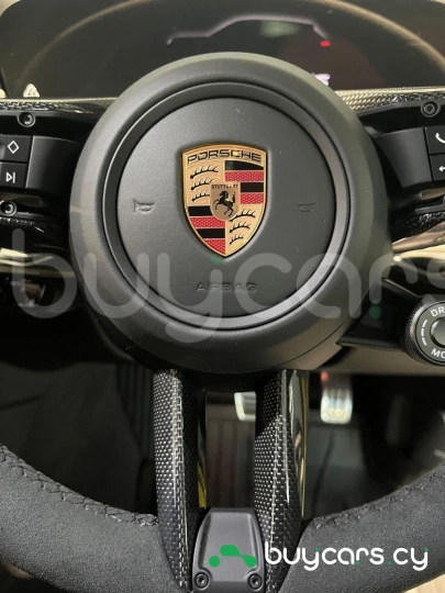 Porsche Cayenne Желтый