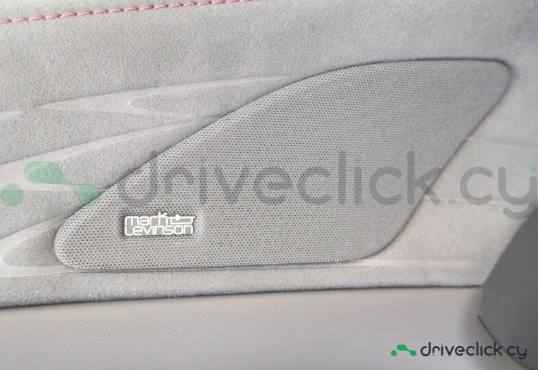 Lexus RX White