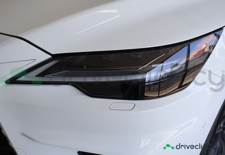 Lexus RX White
