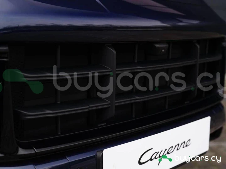 Porsche Cayenne Фиолетовый