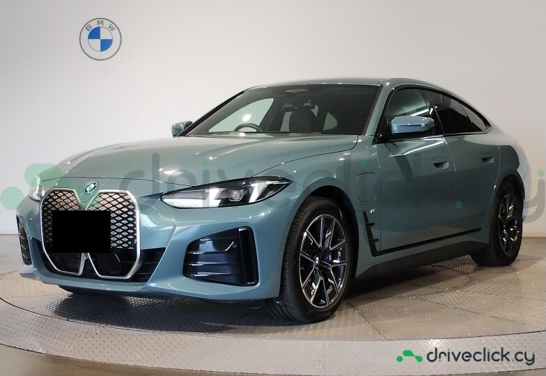 BMW i4 Green