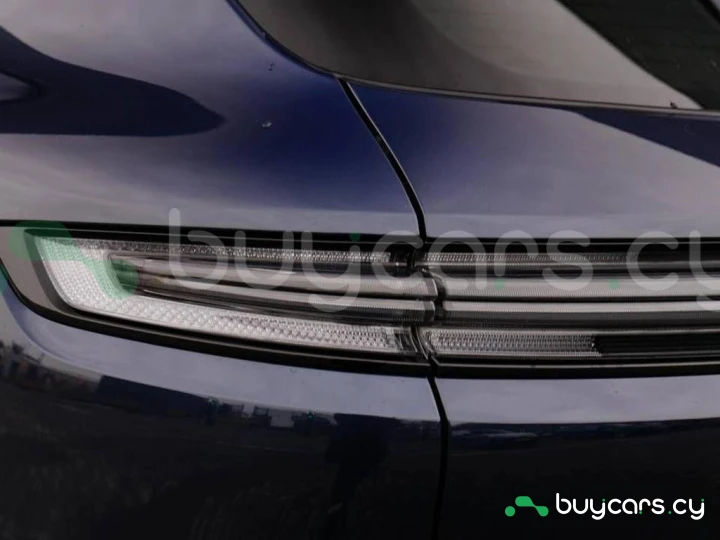 Porsche Cayenne Фиолетовый