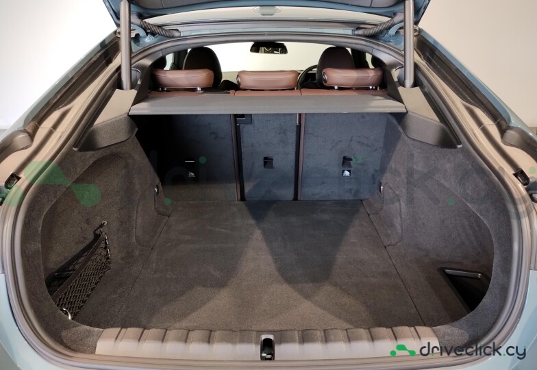 BMW i4 Green