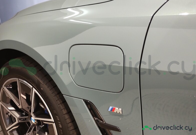 BMW i4 Green