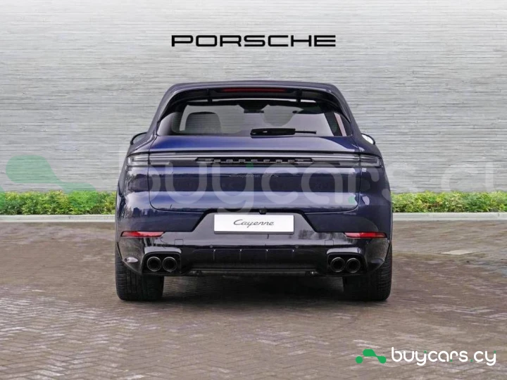 Porsche Cayenne Фиолетовый