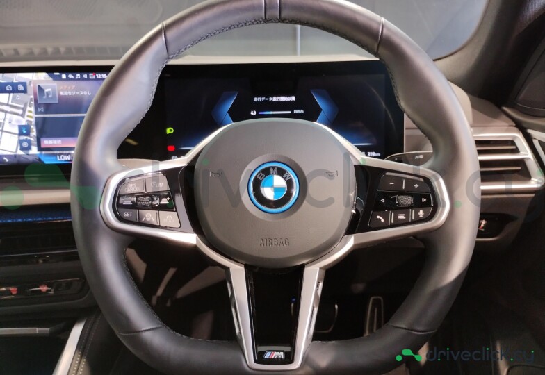 BMW i4 Green