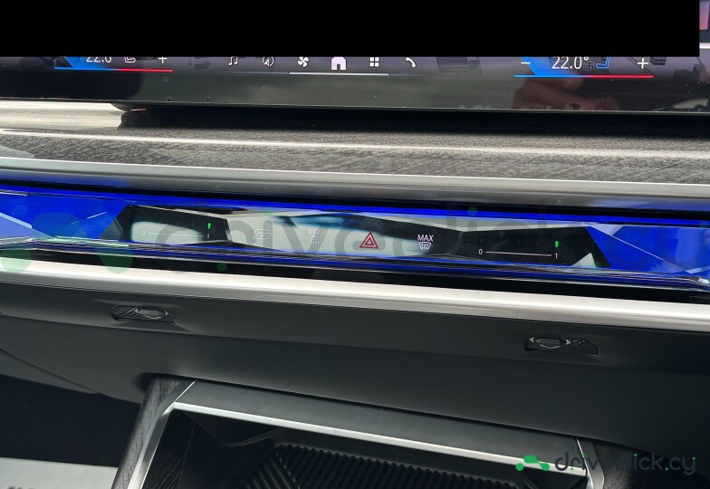 BMW 7 series White