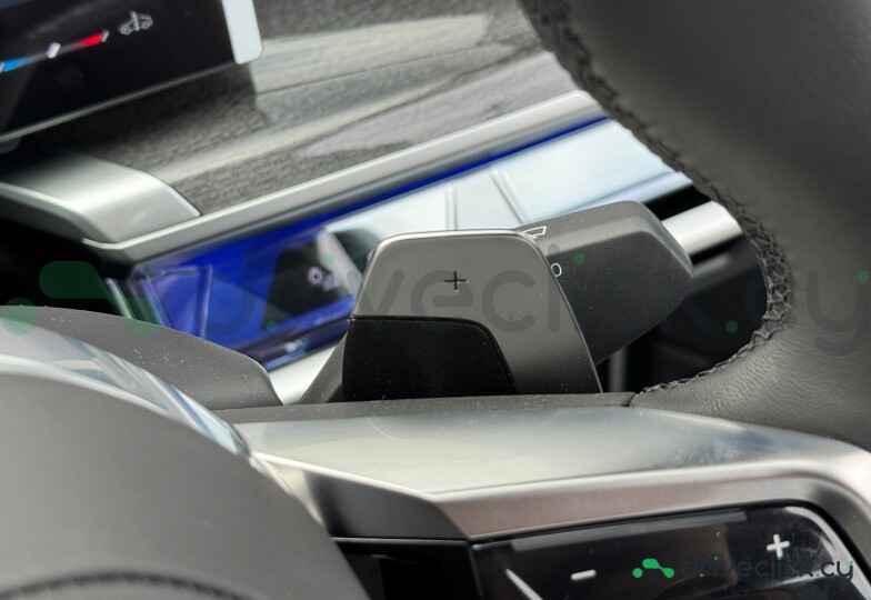 BMW 7 series White