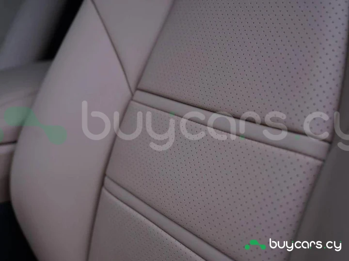 Porsche Cayenne Фиолетовый