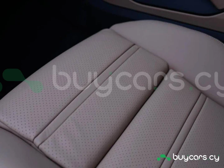 Porsche Cayenne Фиолетовый