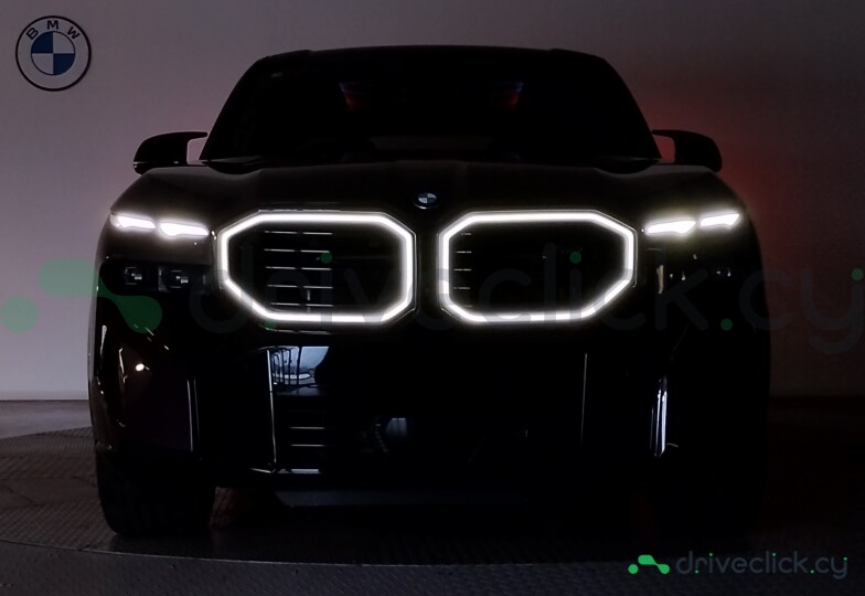 BMW XM Purple