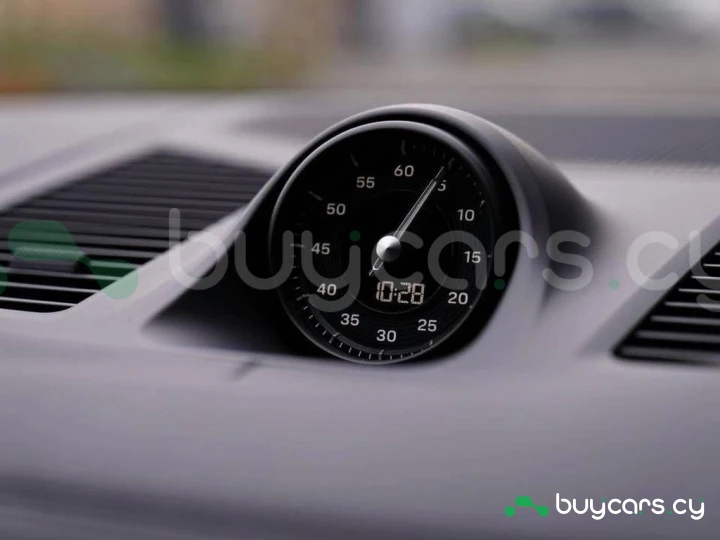 Porsche Cayenne Фиолетовый