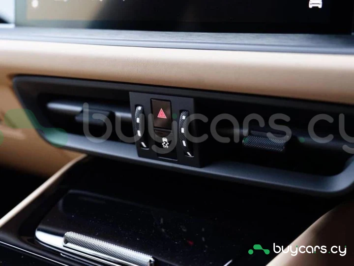 Porsche Cayenne Фиолетовый