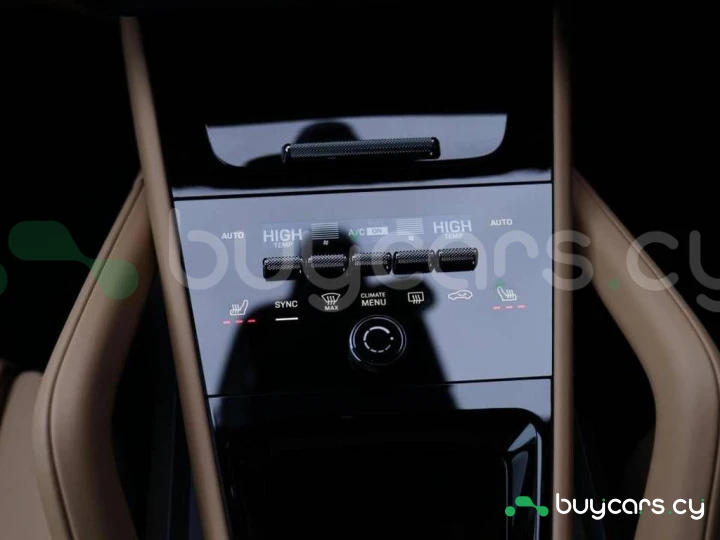 Porsche Cayenne Фиолетовый