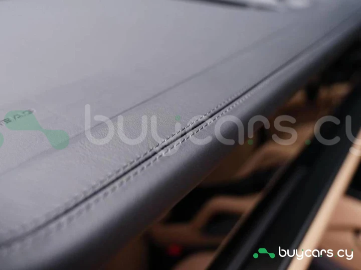 Porsche Cayenne Фиолетовый