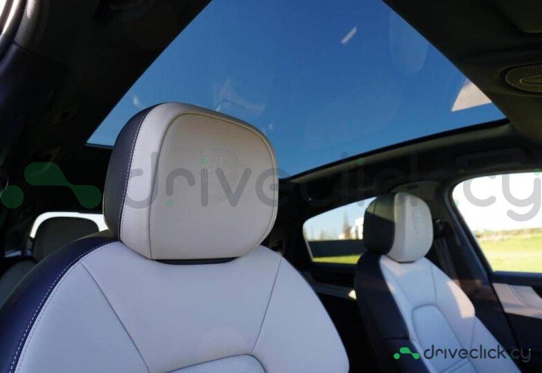 Porsche Cayenne Серый