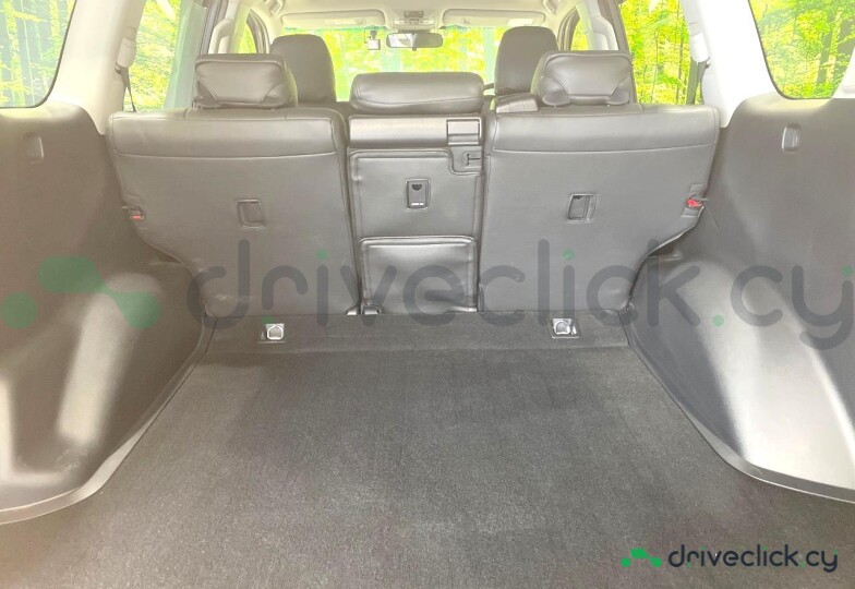 Toyota Land Cruiser Prado White